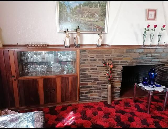 4 BEDROOM FREESTANDING SOLD IN STILFONTEIN EXT 4